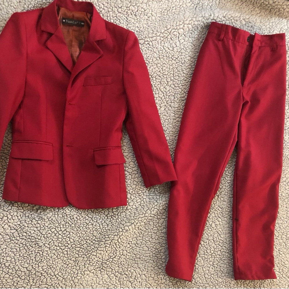 Boys size 7 red suit….